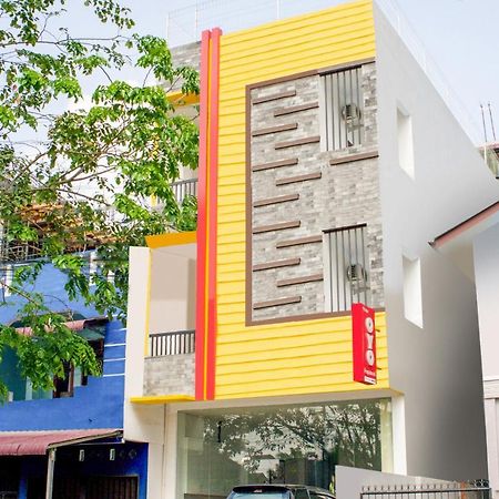 Super Oyo 1183 Papakoel Hotel Medan Exterior photo