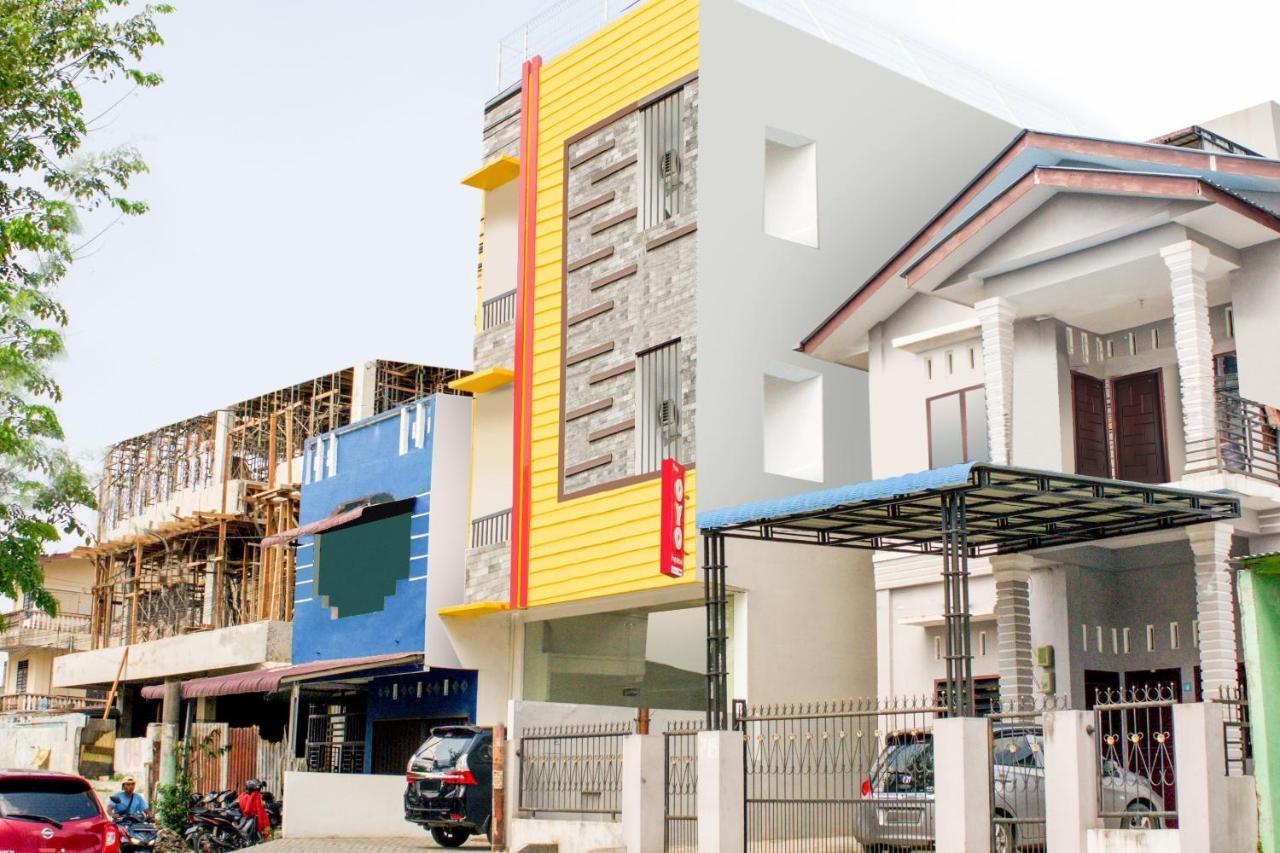 Super Oyo 1183 Papakoel Hotel Medan Exterior photo